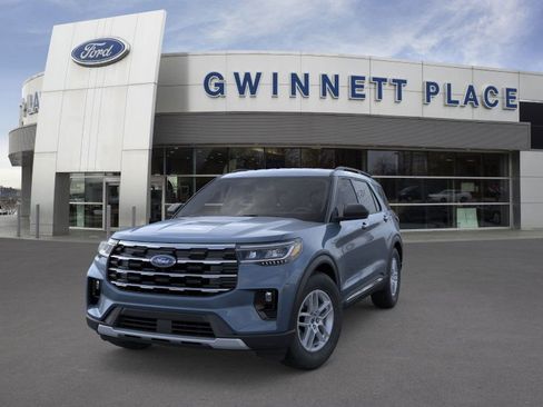New 2025 Ford Explorer Active w/ Active Comfort Package image 2