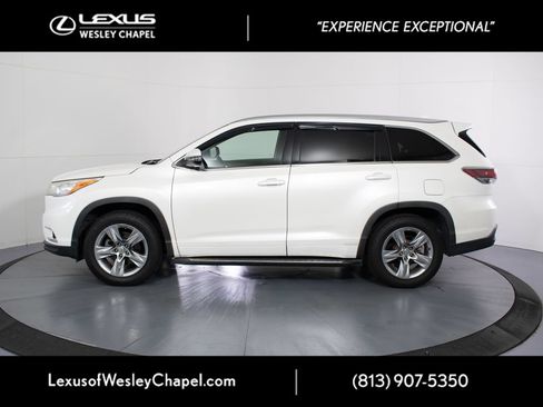 Used 2015 Toyota Highlander Limited FWD image 10