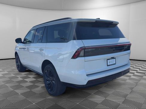 New 2026 Lincoln Navigator Reserve AWD/4WD image 5