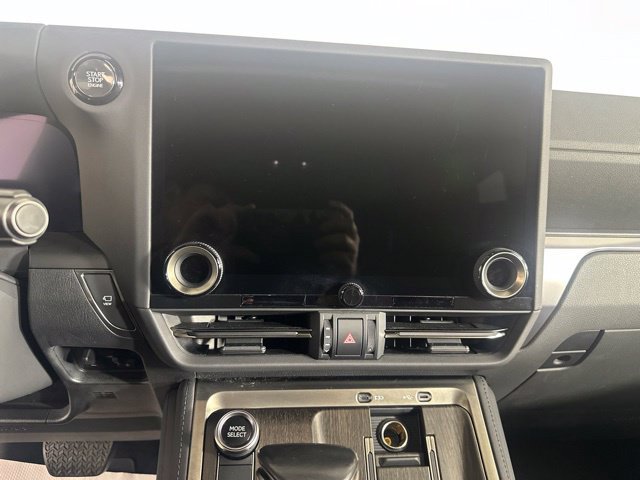 Used 2024 Lexus GX 550 w/ Accessory Package (2T) AWD/4WD image 20