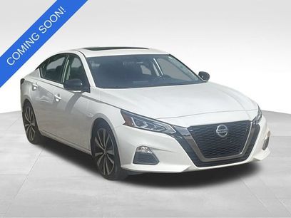 Used 2019 Nissan Altima 2.5 SR w/ SR Premium Package
