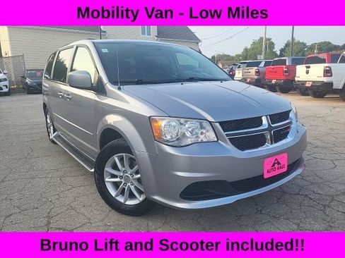 Used 2014 Dodge Grand Caravan SXT FWD image 1