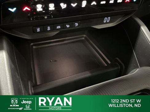 New 2026 Jeep Cherokee Overland w/ Advanced Pro Tech Group image 33