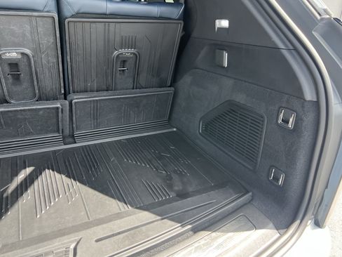 Used 2025 Cadillac Escalade IQ Sport 2 AWD/4WD image 43
