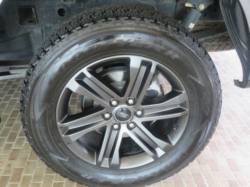Used 2021 Ford F150 Lariat w/ Equipment Group 502A High AWD/4WD image 8
