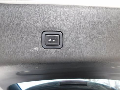 Used 2021 Chevrolet Traverse Premier w/ Redline Edition image 25