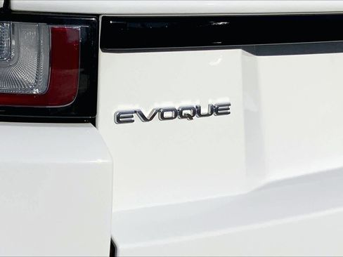 Used 2018 Land Rover Range Rover Evoque SE Premium AWD/4WD image 9