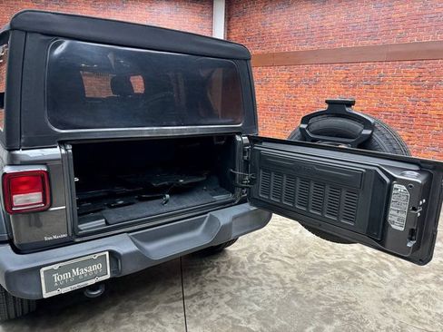 Used 2020 Jeep Wrangler Unlimited Sport S AWD/4WD image 23