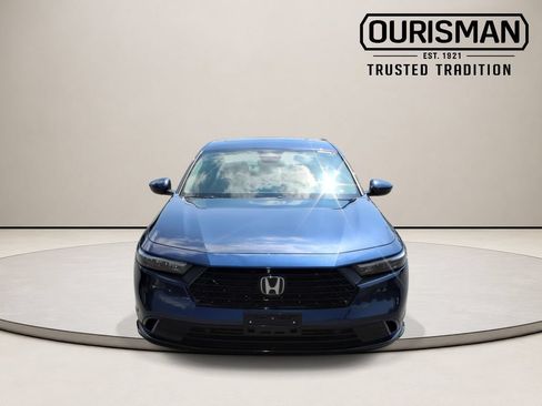 Certified 2025 Honda Accord EX-L image 4