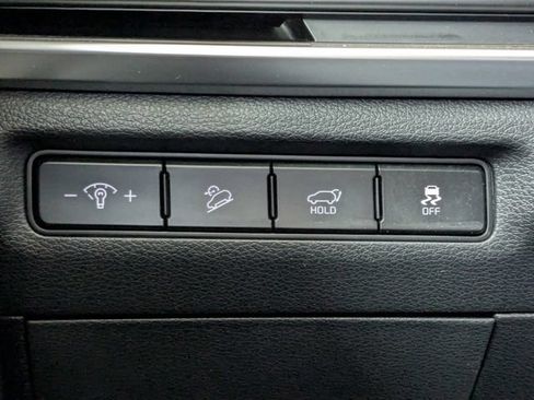 Used 2024 Kia Telluride EX w/ EX Captain's Chair Package FWD image 42