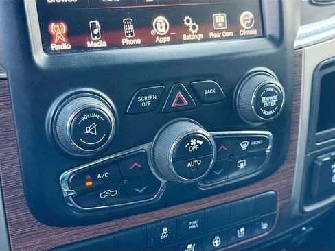 Used 2017 RAM 1500 Laramie image 16