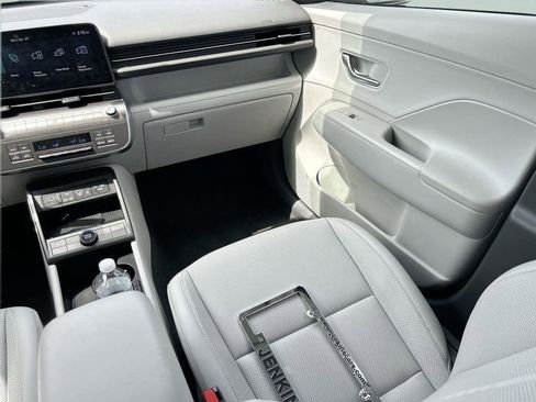 New 2026 Hyundai Kona SEL Premium FWD image 18