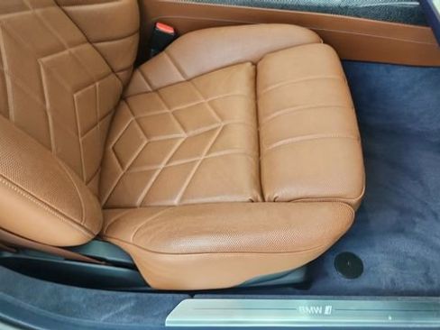 Used 2023 BMW i7 xDrive60 image 24