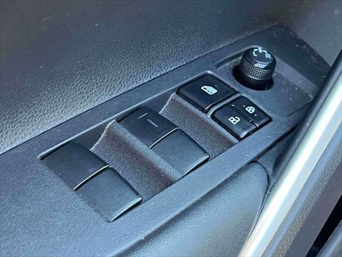 Certified 2023 Toyota Corolla Cross XLE w/ Convenience Package image 19