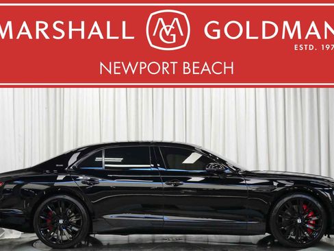 Used 2024 Bentley Flying Spur W12 image 1