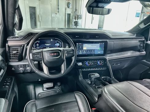 Used 2023 GMC Sierra 1500 AT4X AWD/4WD image 19