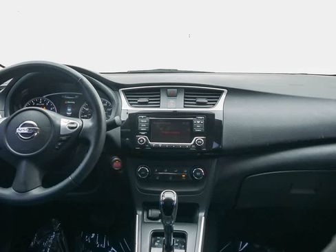 Used 2016 Nissan Sentra SV FWD image 12