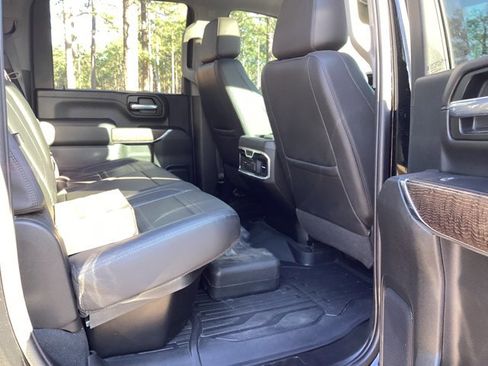 Used 2021 GMC Sierra 2500 Denali w/ Denali Ultimate Package image 17