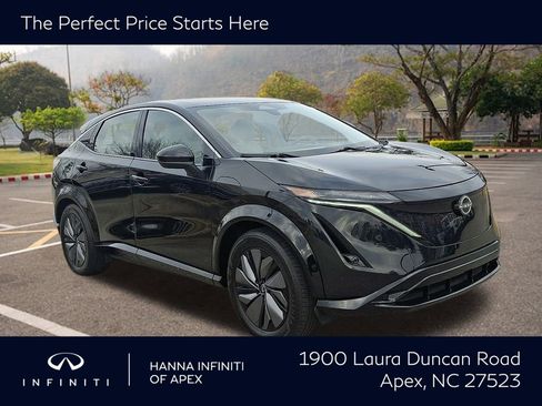 Used 2023 Nissan Ariya FWD image 1