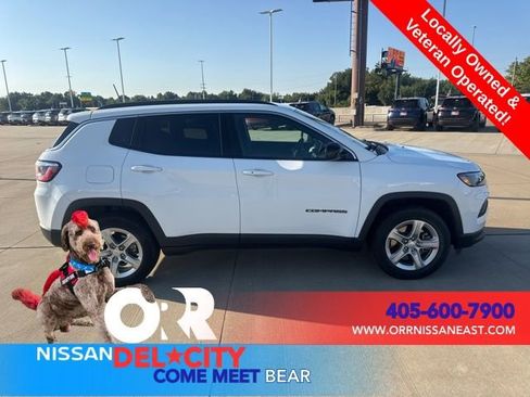 Used 2024 Jeep Compass Latitude image 6