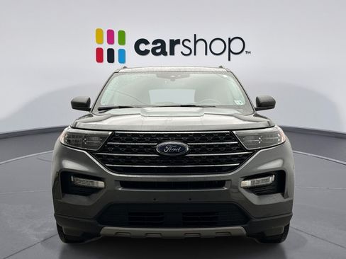 Used 2023 Ford Explorer XLT w/ Equipment Group 202A AWD/4WD image 8