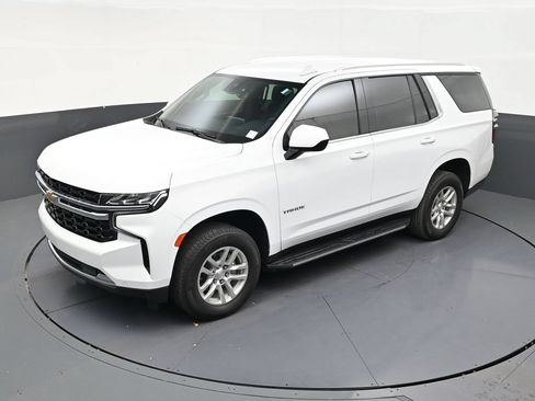 Used 2024 Chevrolet Tahoe LS RWD image 11