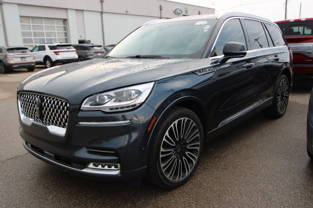 Used 2024 Lincoln Aviator Black Label w/ Dynamic Handling Package AWD/4WD image 4