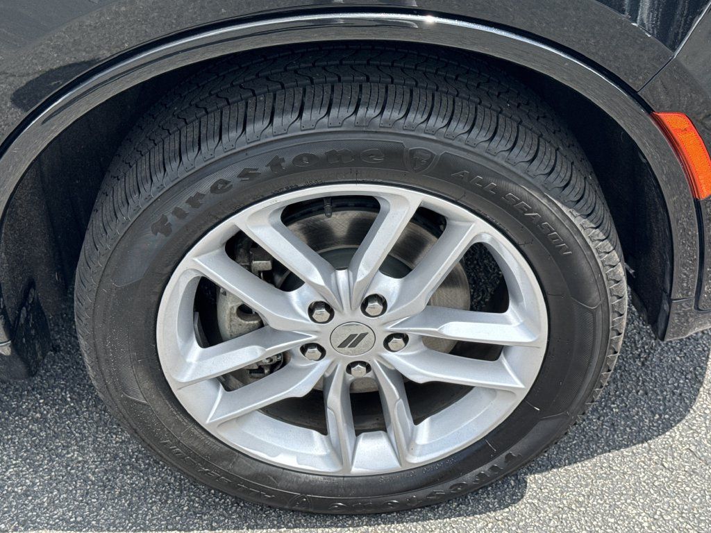 Used 2023 Dodge Durango GT AWD/4WD image 11