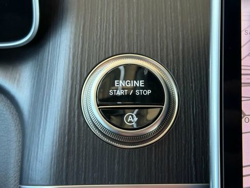 Certified 2025 Mercedes-Benz S 580 4MATIC Sedan image 28