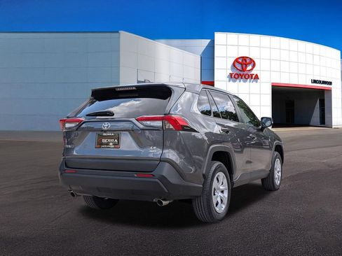 Used 2023 Toyota RAV4 LE AWD/4WD image 10
