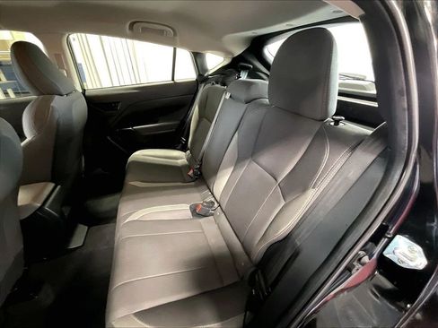 Used 2024 Subaru Impreza 2.0i AWD/4WD image 15
