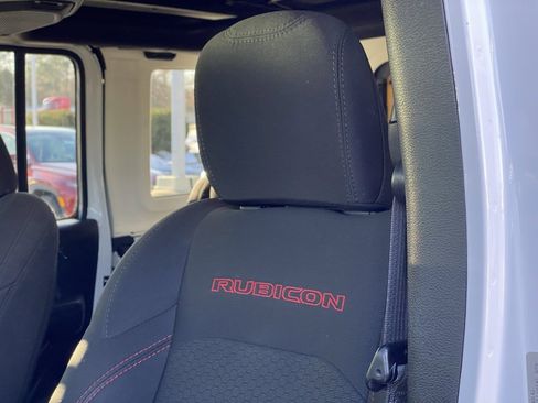 Used 2022 Jeep Wrangler Unlimited Rubicon w/ Steel Bumper Group image 24