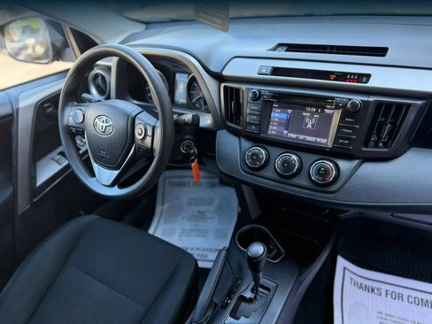 Used 2018 Toyota RAV4 LE w/ All Weather Liner Package AWD/4WD image 13