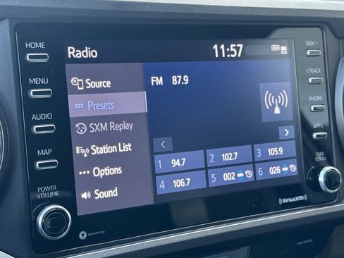 Used 2021 Toyota Tacoma TRD Sport w/ Technology Package image 23