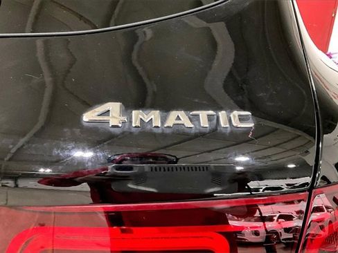 Used 2022 Mercedes-Benz GLC 300 4MATIC image 8