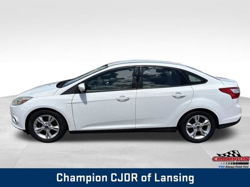 Used 2014 Ford Focus SE FWD image 4