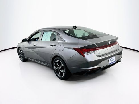 Used 2023 Hyundai Elantra Limited FWD image 7