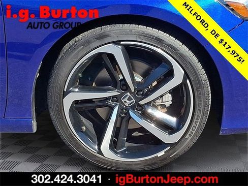 Used 2021 Honda Accord Sport image 8