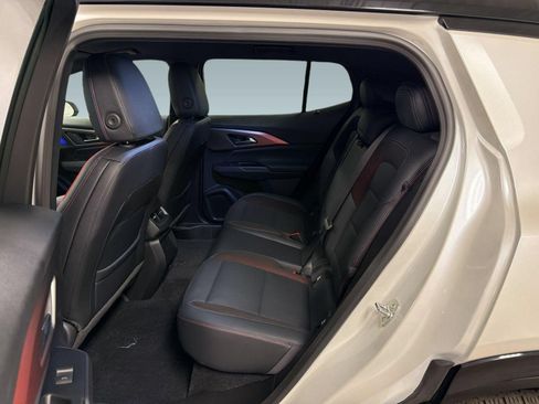 Used 2024 Chevrolet Equinox EV RS FWD image 23