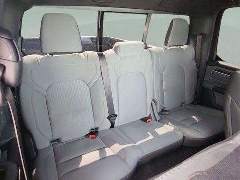 Used 2023 RAM 1500 Big Horn AWD/4WD image 18