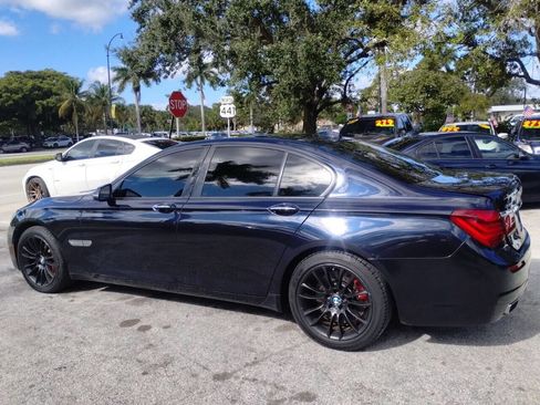 Used 2014 BMW 750i xDrive AWD/4WD image 26