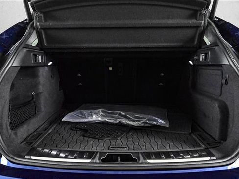 Used 2021 Jaguar F-PACE S image 6