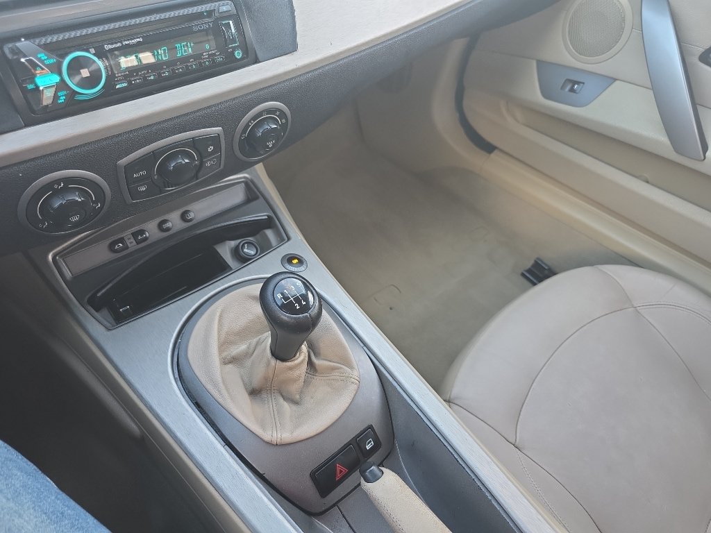 Used 2003 BMW Z4 2.5i RWD image 11