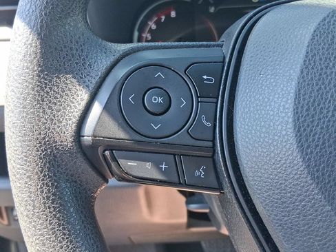 Used 2025 Toyota RAV4 XLE AWD/4WD image 25