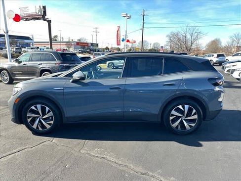 Used 2024 Volkswagen ID.4 Pro image 5