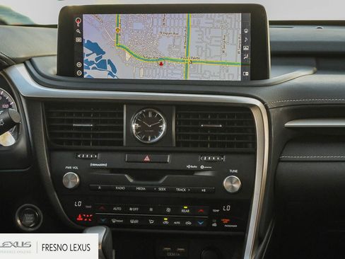 Used 2021 Lexus RX 350L Premium w/ Premium Package image 17