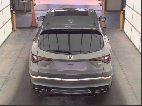 Used 2025 Acura MDX SH-AWD w/ Technology Package image 11