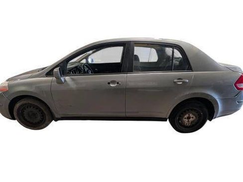 Used 2009 Nissan Versa 1.8 S w/ PWR Pkg FWD image 2