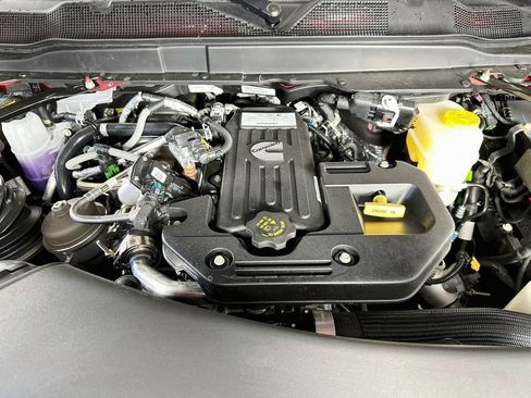 New 2026 RAM 3500 Big Horn AWD/4WD image 18