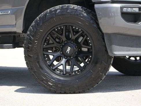 Used 2021 Ford F250 Lariat image 3